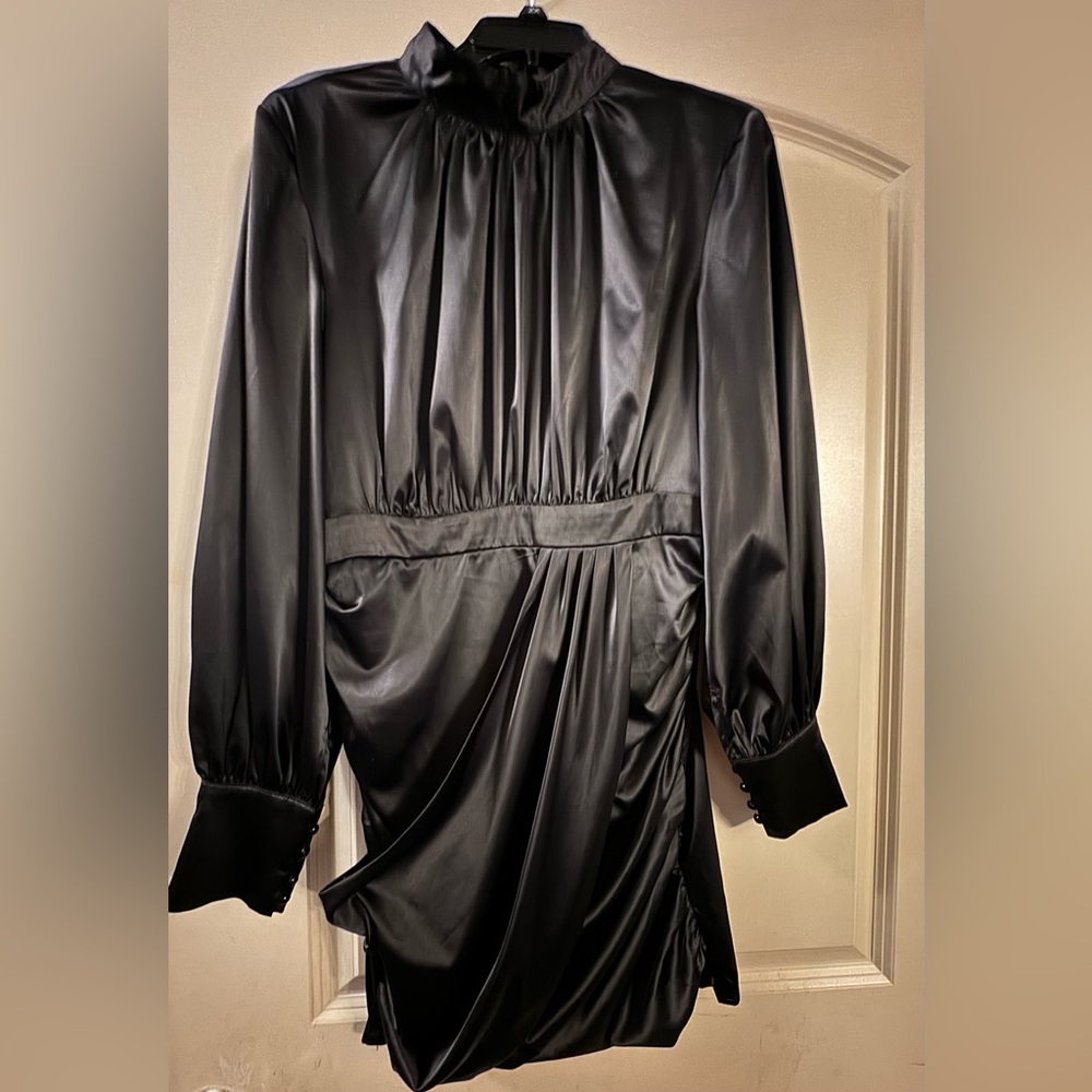 Black dress. Super cute on